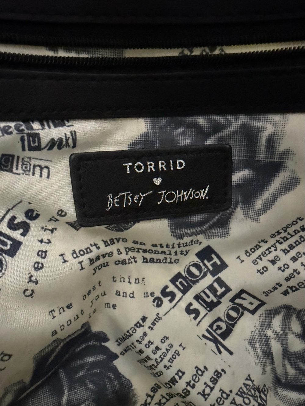 Torrid x Betsey Johnson Skull & Crossbones Quilted Tote Bag Goth Punk - Picture 6 of 6